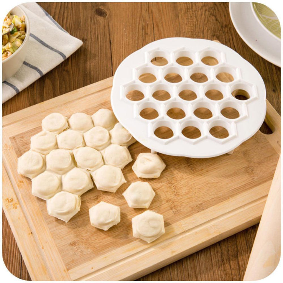 Perfect Dumpling Maker Dough Press Ravioli Making Mould Machine Pastry DIY